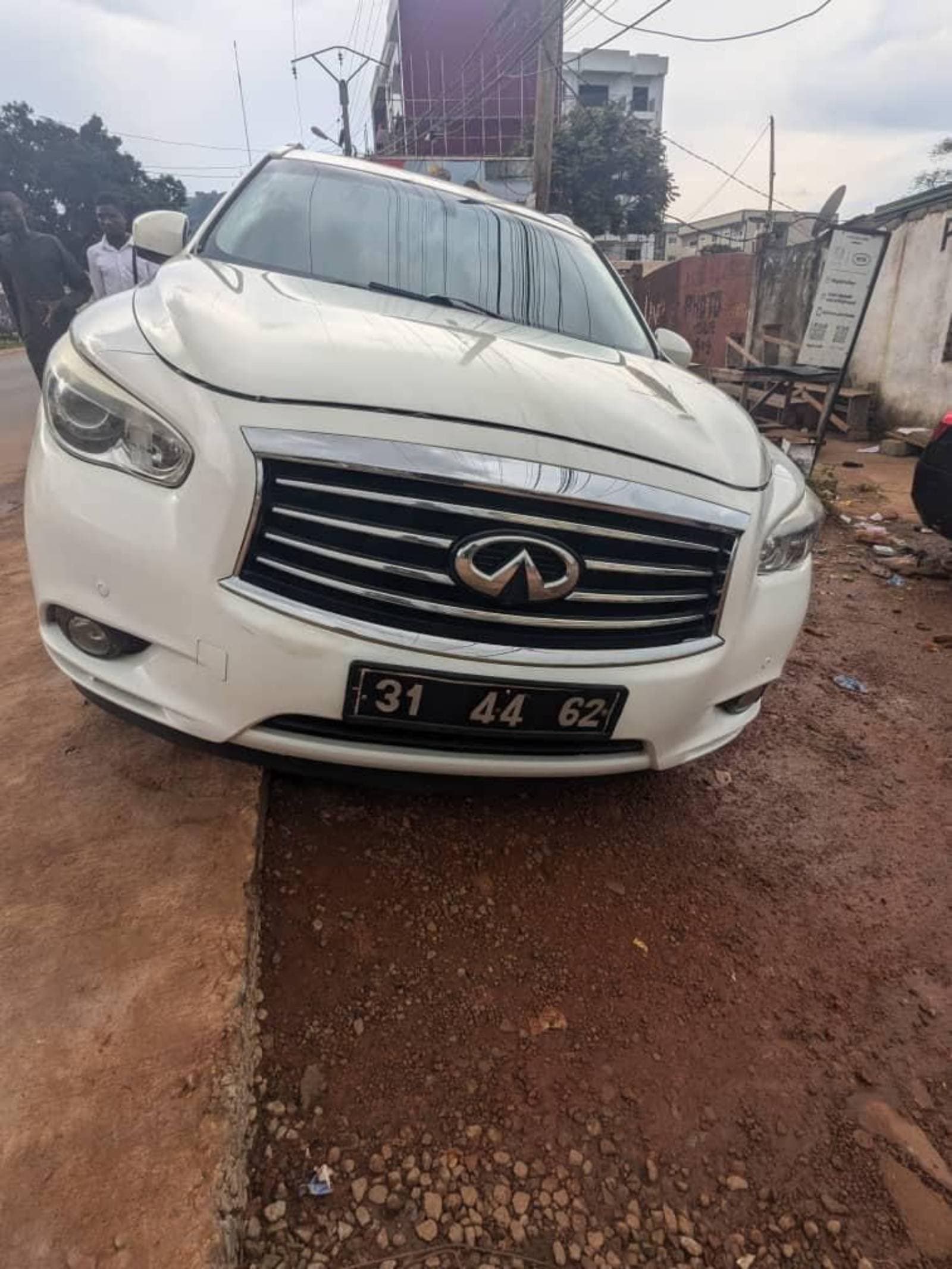 Infiniti QX 60, 2015 model.