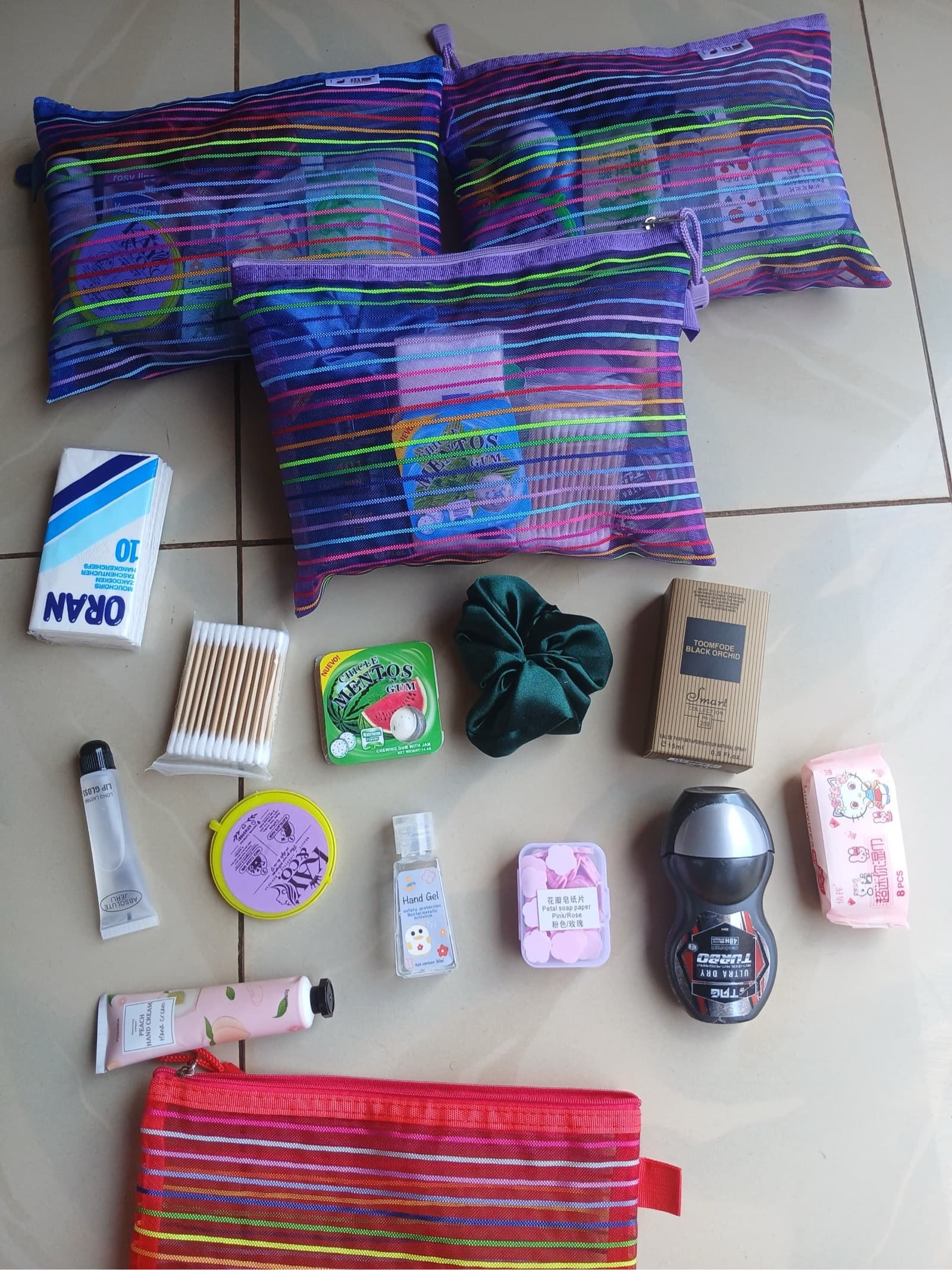✨ Trousse féminine complète Appel:681290640/ WhatsApp:675572593
