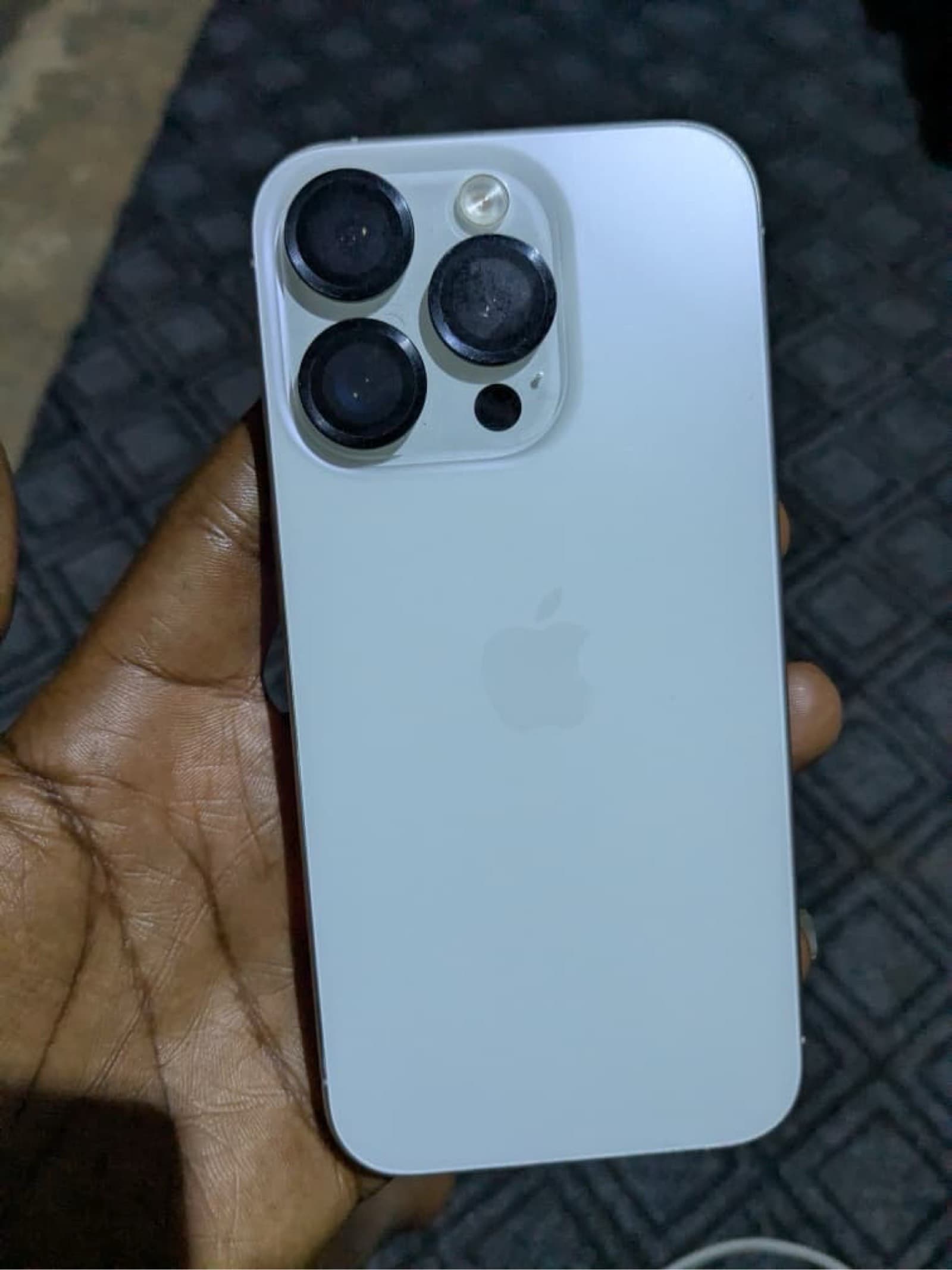 IPHONE 15 PRO