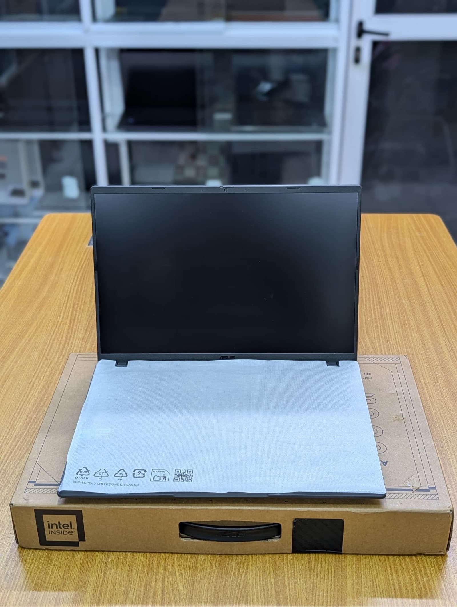 ASUS V16 Laptop