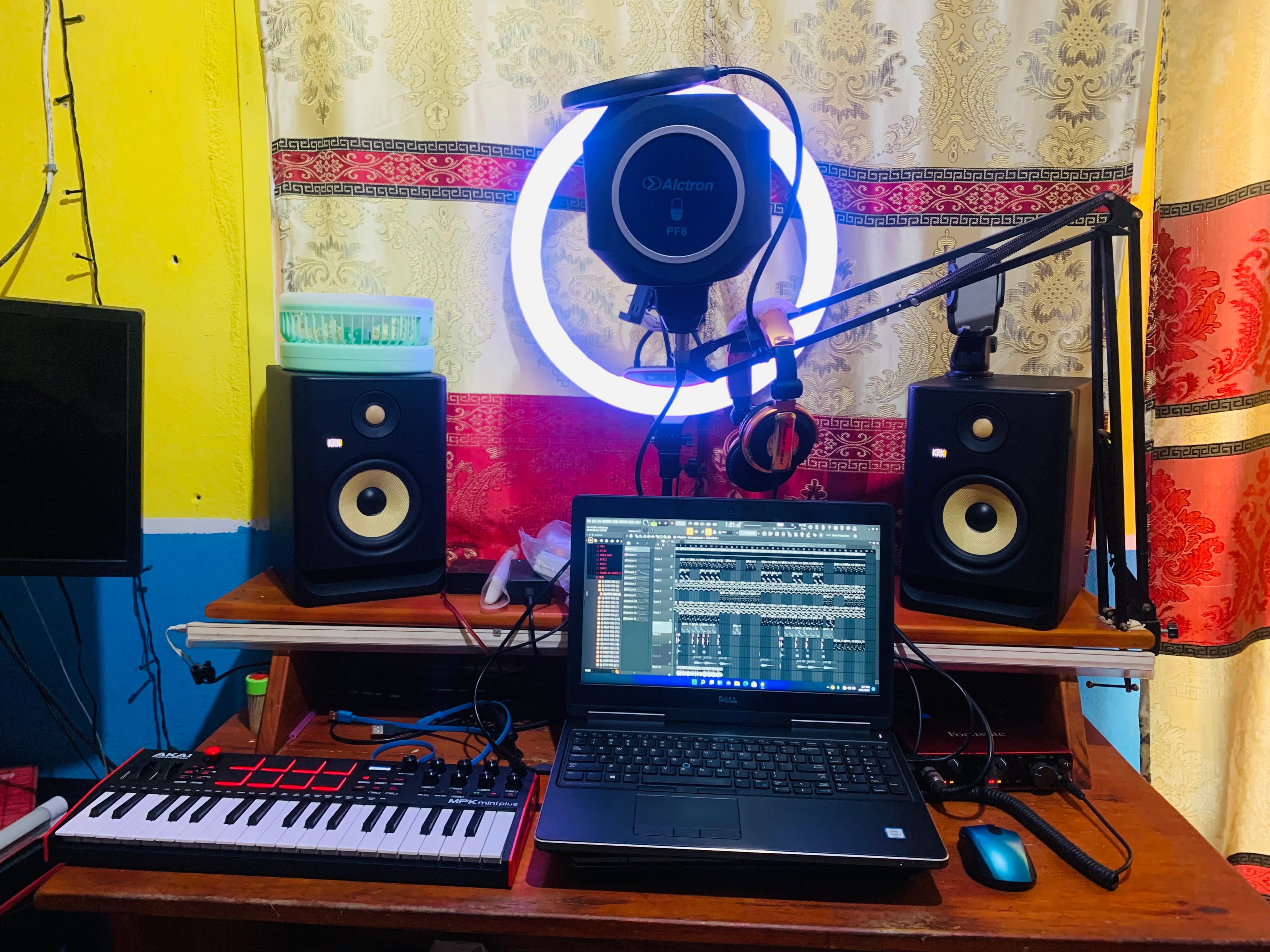 PROFESSIONAL RECORDING STUDIO