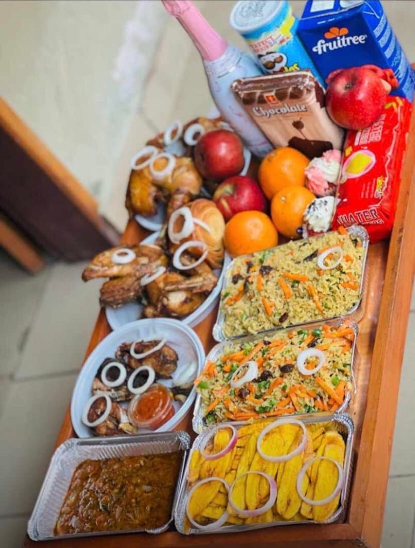 Food tray
