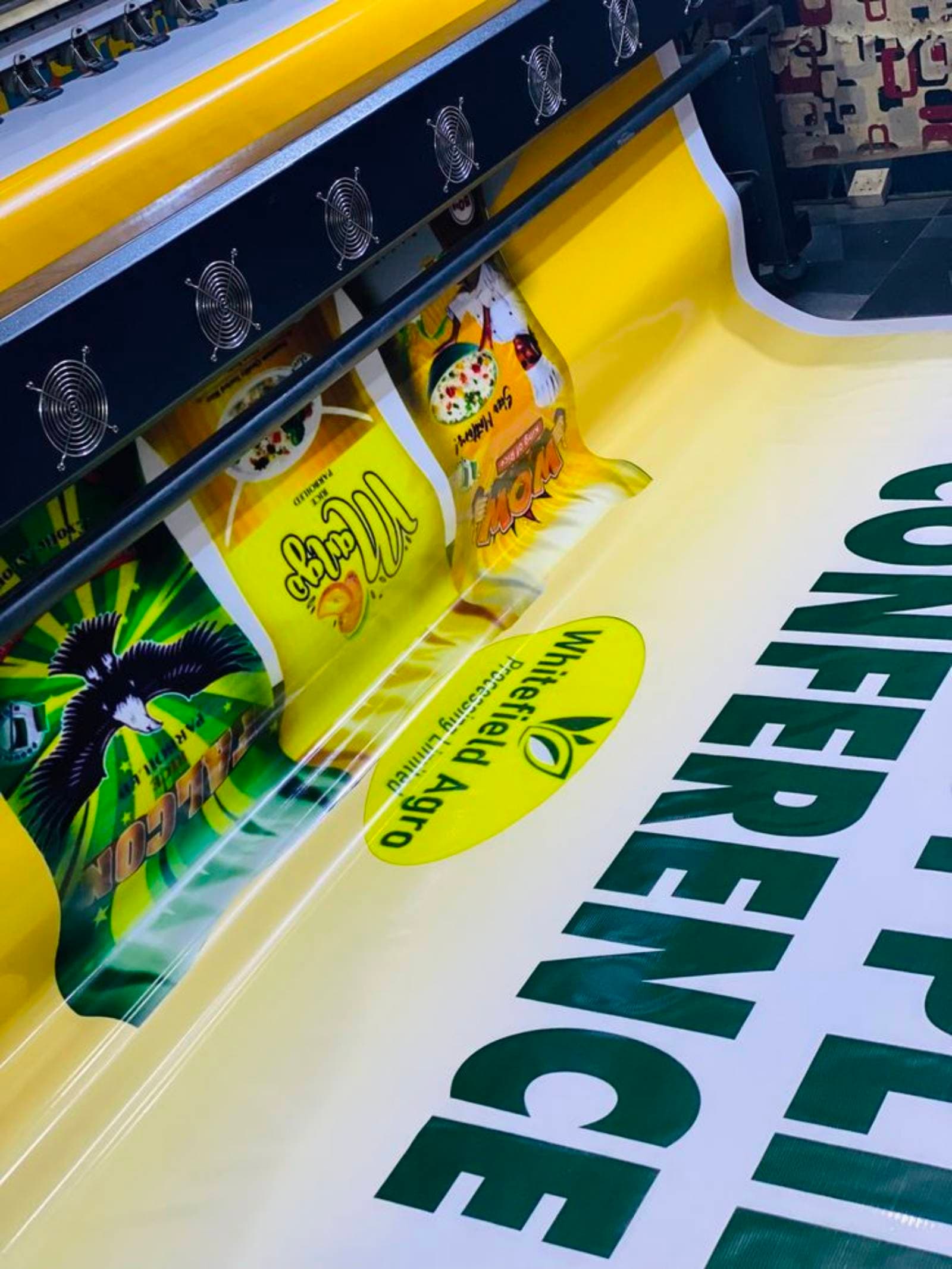 Banner and sticker printing service