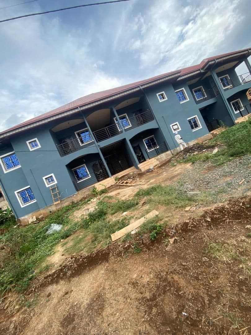 2 moderns rooms upstation Bamenda